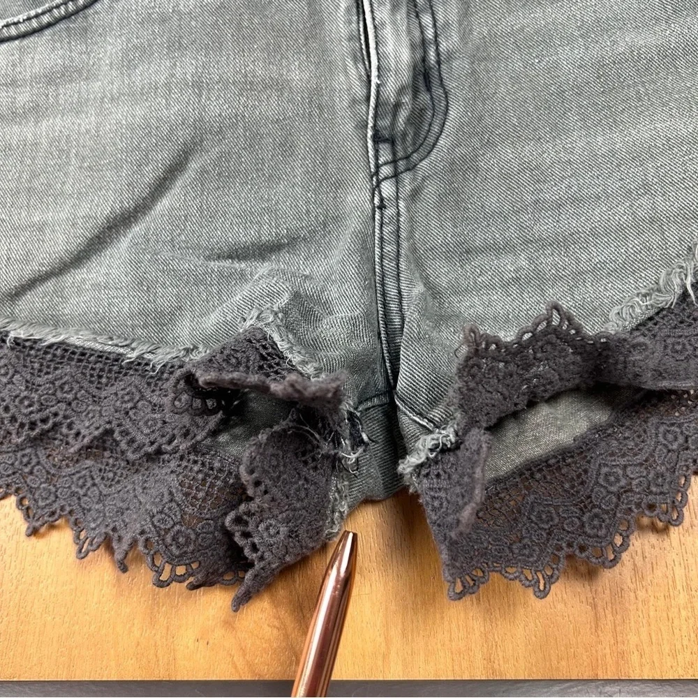 Free‎ People Gray Jean Shorts Distressed High-Waisted